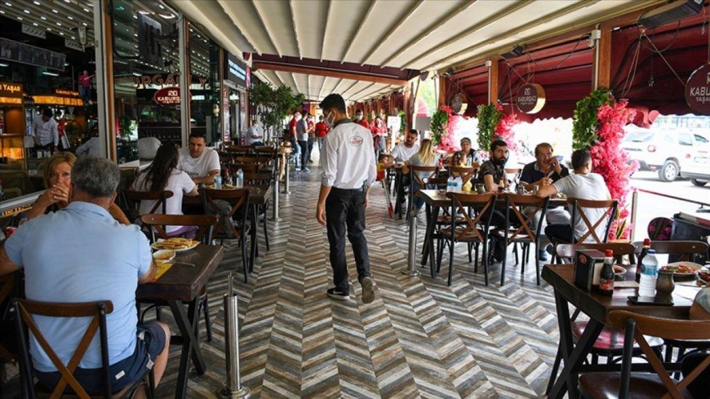 Geçen yıl istihdamda en yüksek pay hizmet sektörünün oldu