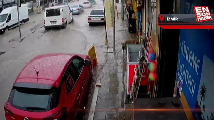 İzmir’de sağanak yeniden taşkına neden oldu