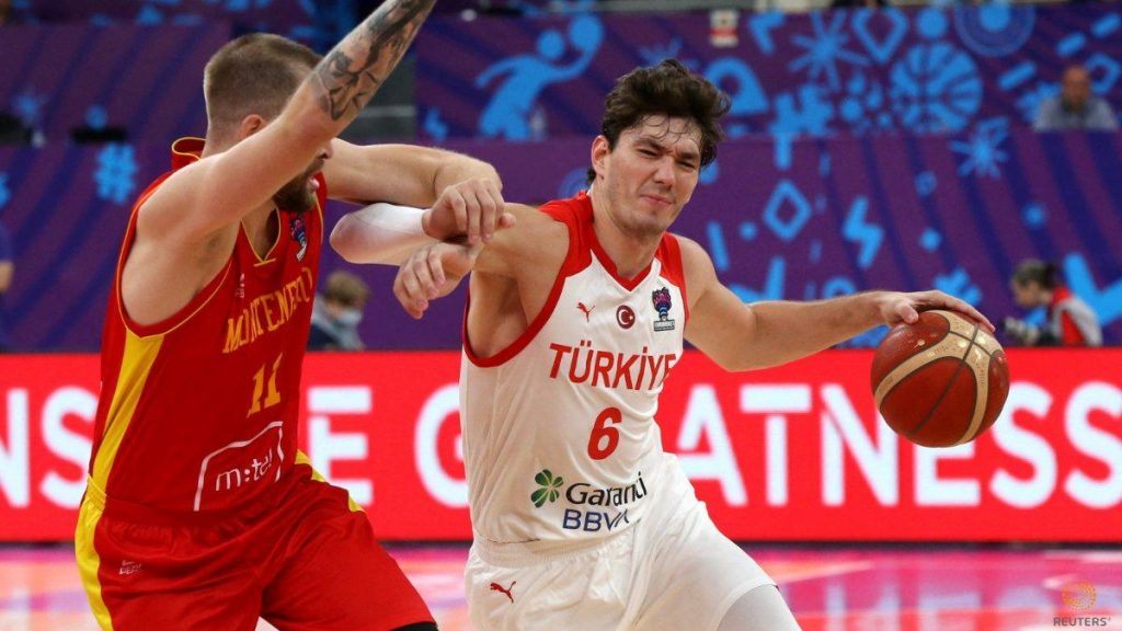 12 Dev Adam, EuroBasket’e galibiyetle başladı